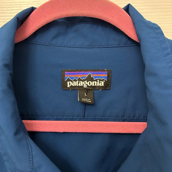 . Patagonia Big Slur Blue Short Sleeve 50 SPF Shirt size L - Picture 3 of 6